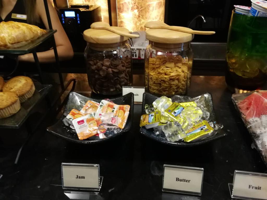 בנגקוק Syama Suite Sukhumvit 20 מראה חיצוני תמונה